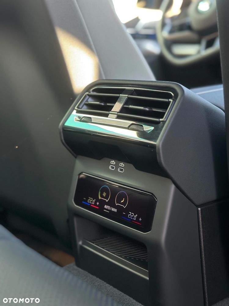 BMW i5 83.9kWh M60 xDrive - 20