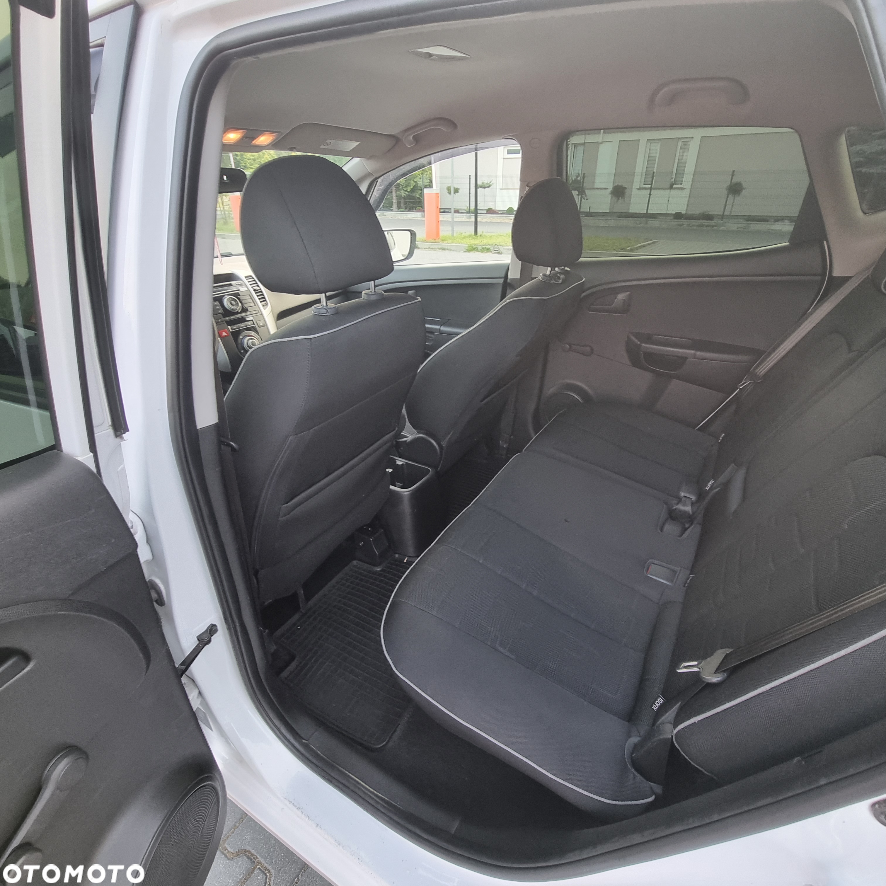 Kia Venga 1.4 CVVT Business Line - 10