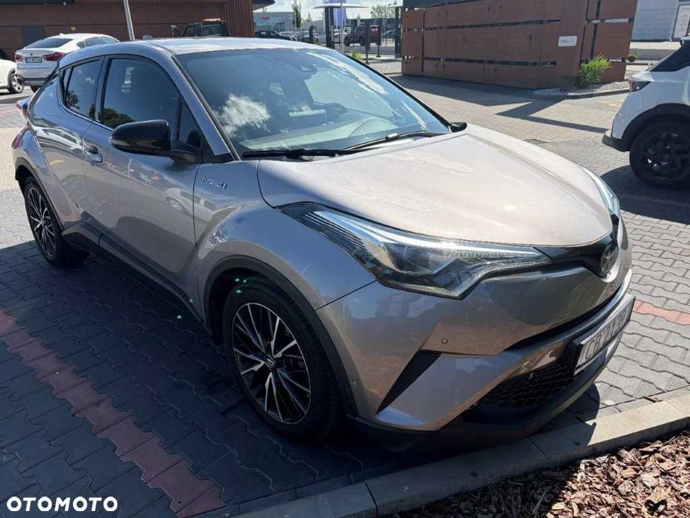 Toyota C-Hr 2019 photo 2