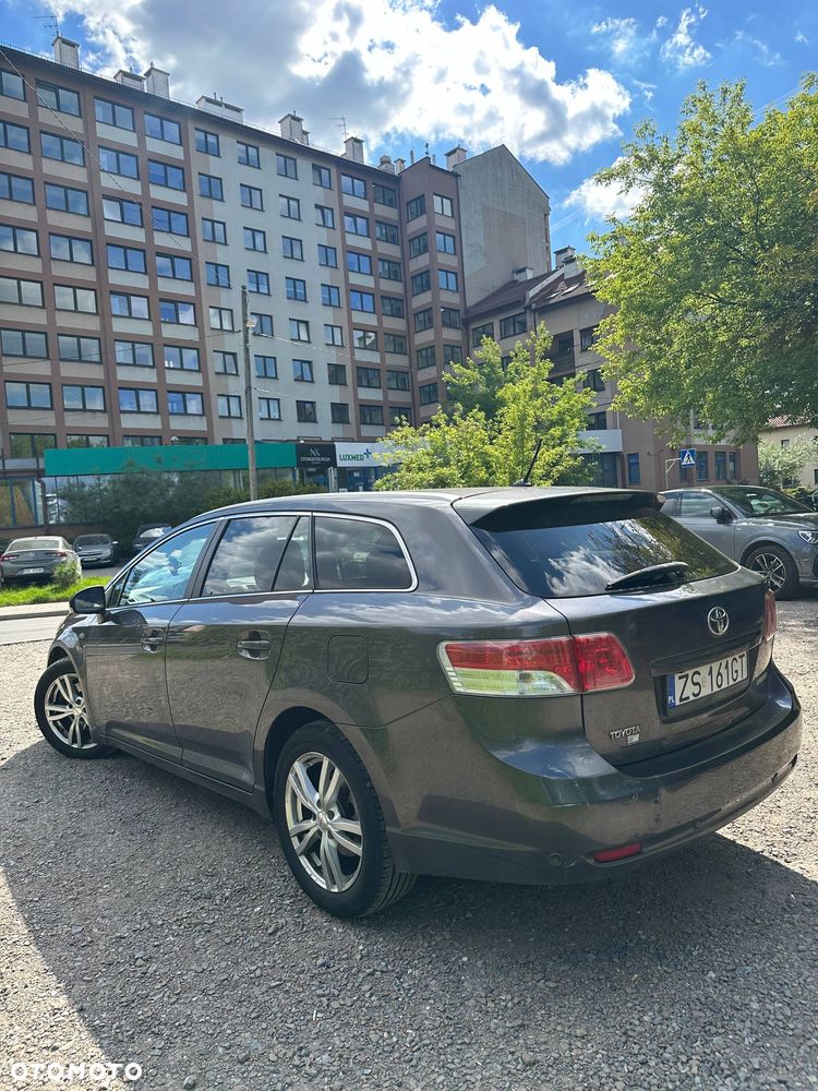 Toyota Avensis 2.2 D-CAT Prestige - 3
