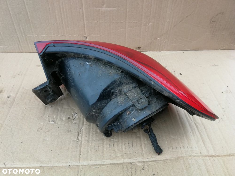 Tiguan lampa tył lewa w błotnik 5N0 - 5