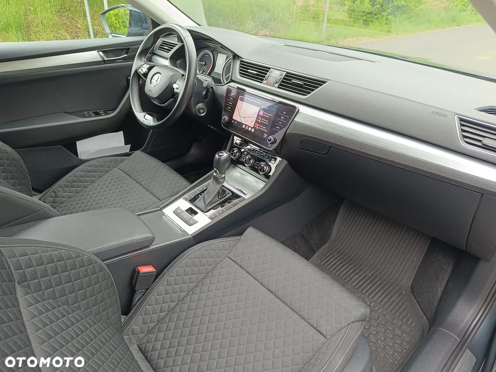 Skoda Superb 2.0 TDI Ambition DSG - 26