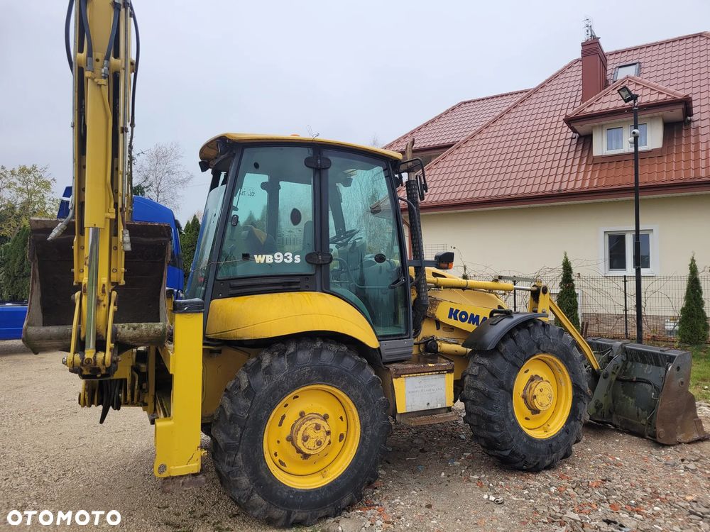 Komatsu WB 93S-5 - 4