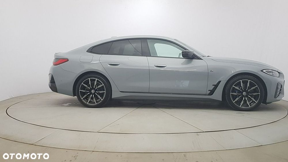 BMW i4 - 7