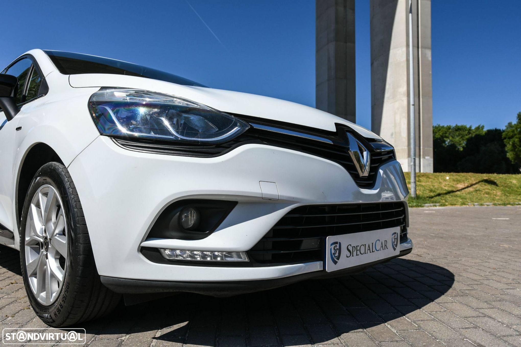 Renault Clio 0.9 TCe Limited - 11