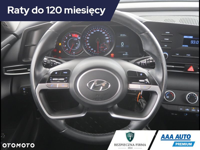 Hyundai Elantra - 16