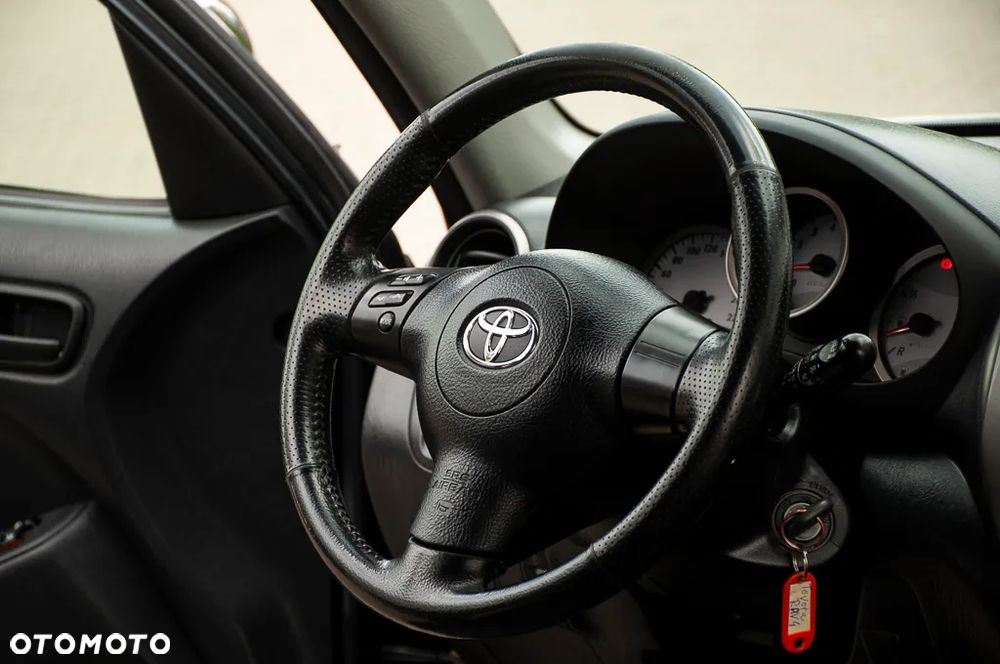Toyota RAV4 2.0 VVT-i Sol - 29