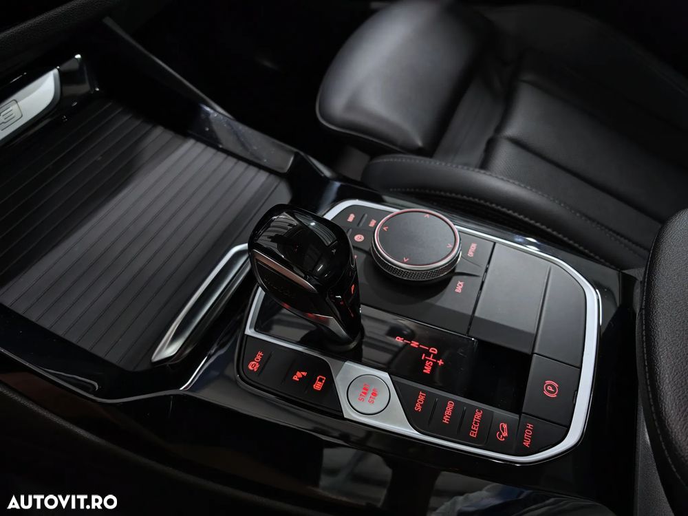 BMW X3 xDrive30e AT PHEV - 27