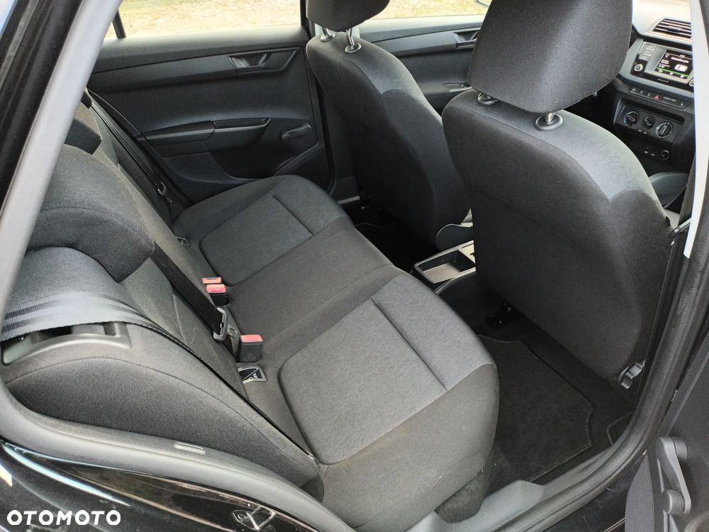 Skoda Fabia - 11