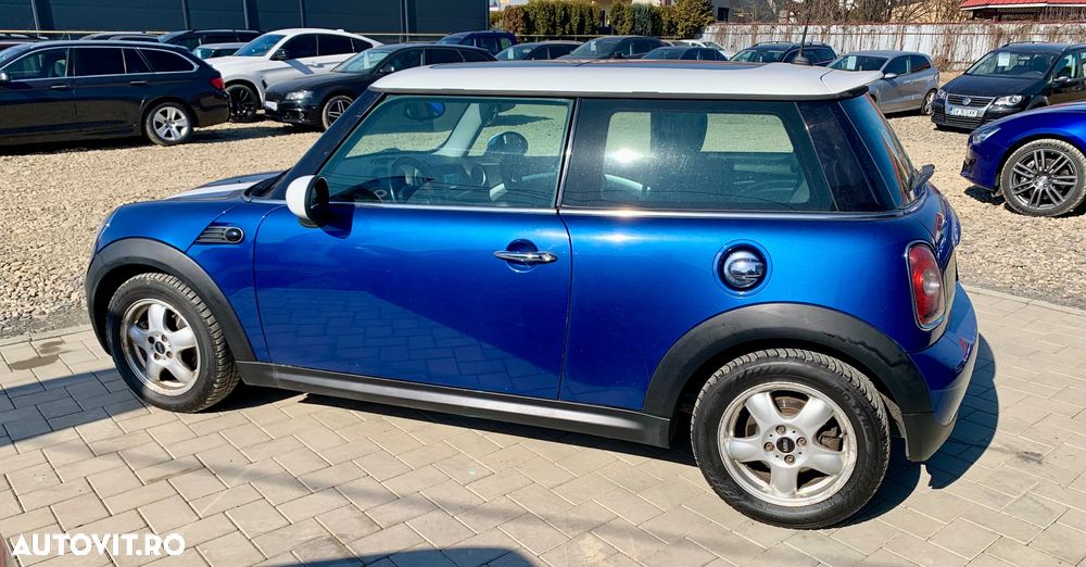 Mini Cooper Standard - 4