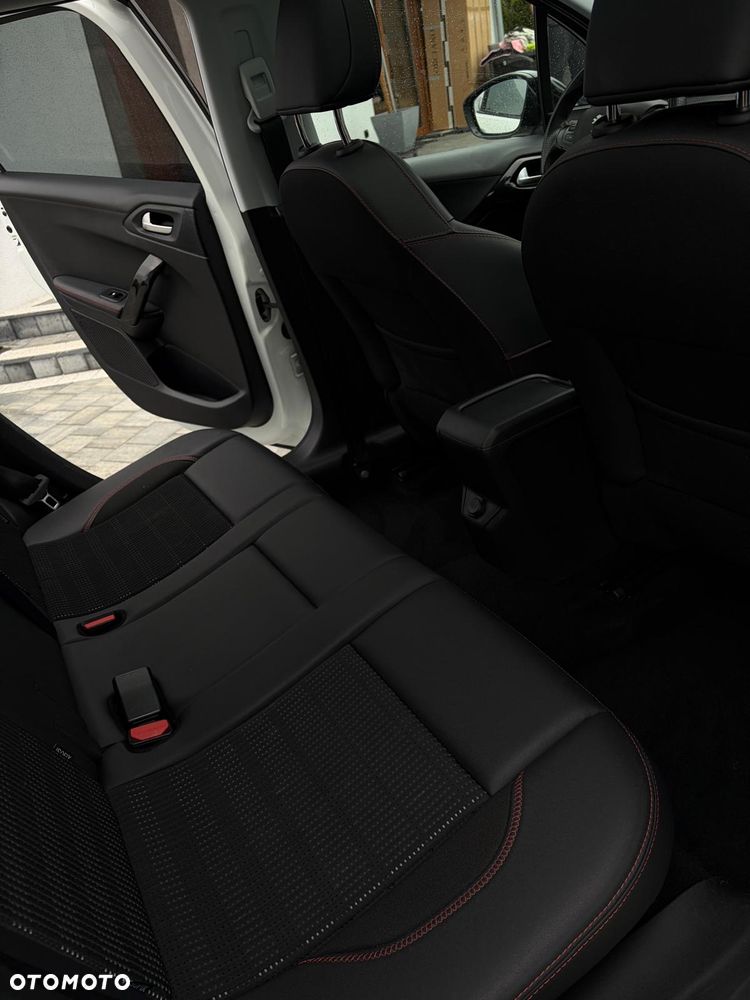 Peugeot 2008 1.2 Pure Tech Crossway S&S EAT6 - 9