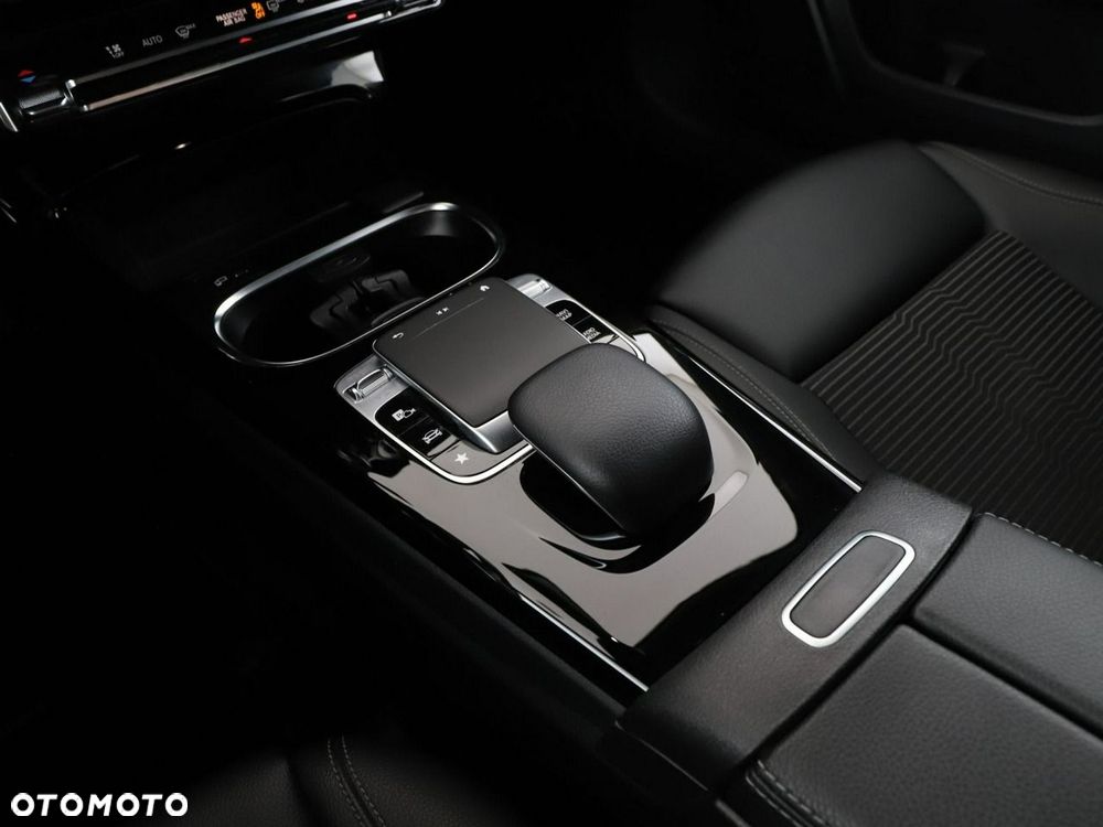 Mercedes-Benz Klasa A 220 7G-DCT Progressive - 30