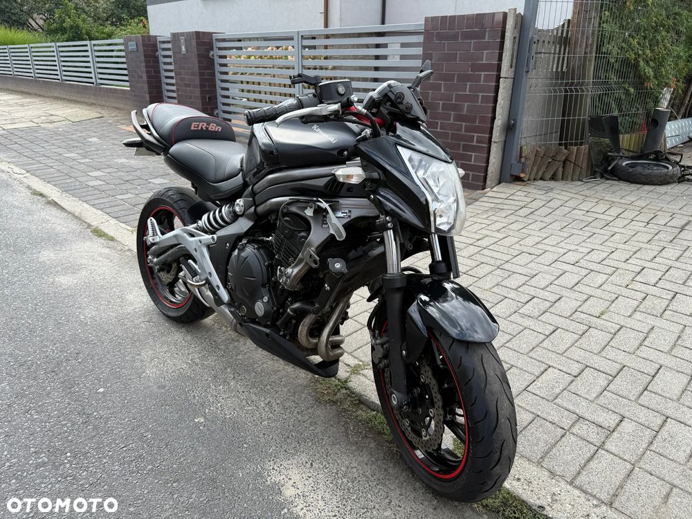 Kawasaki ER - 8