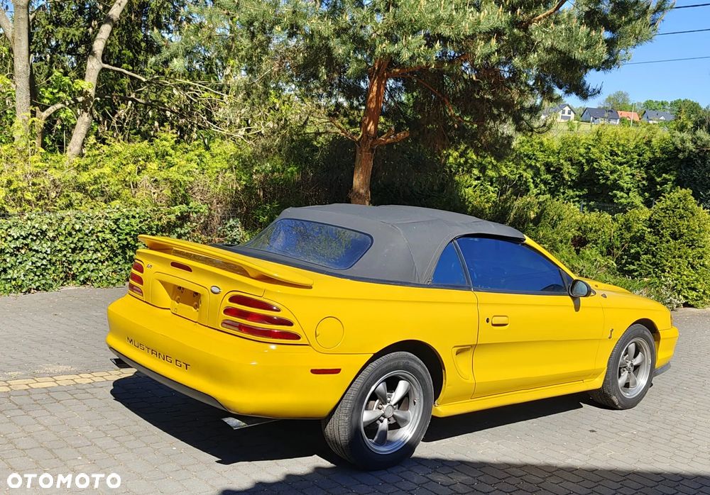 Ford Mustang - 9