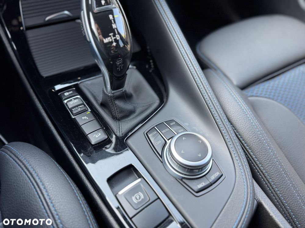 BMW X1 sDrive18d - 10