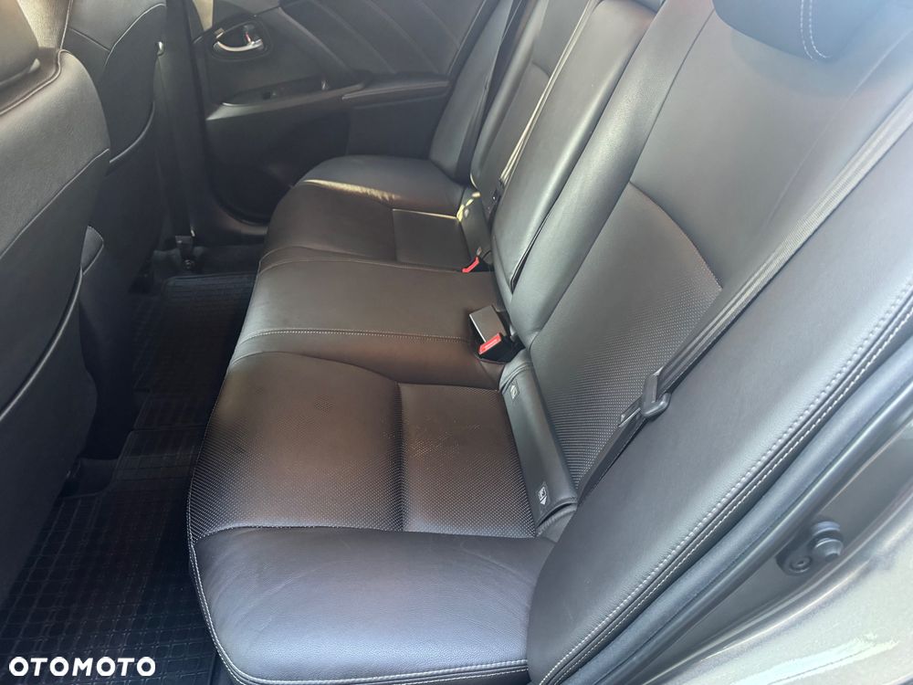 Toyota Avensis 2.0 D-4D Prestige - 11