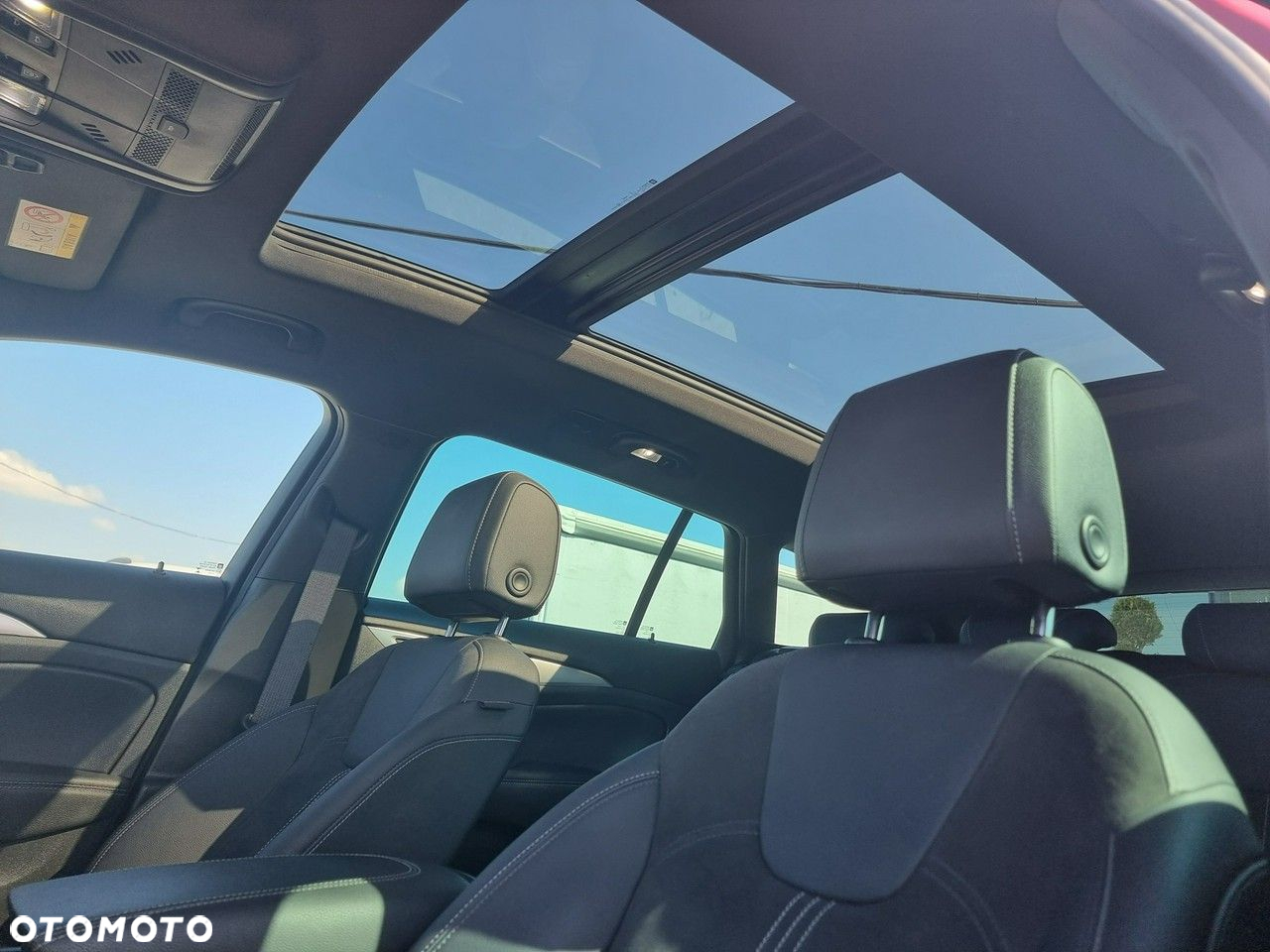 Opel Insignia - 12