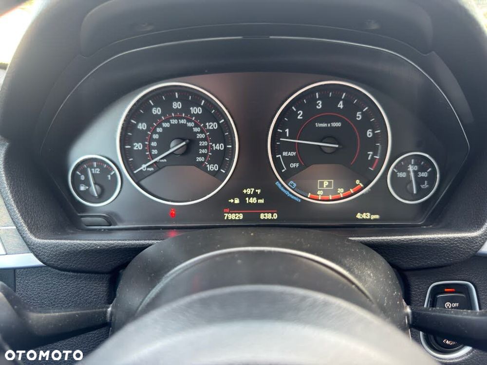 BMW Seria 3 330i M Sport Shadow - 15