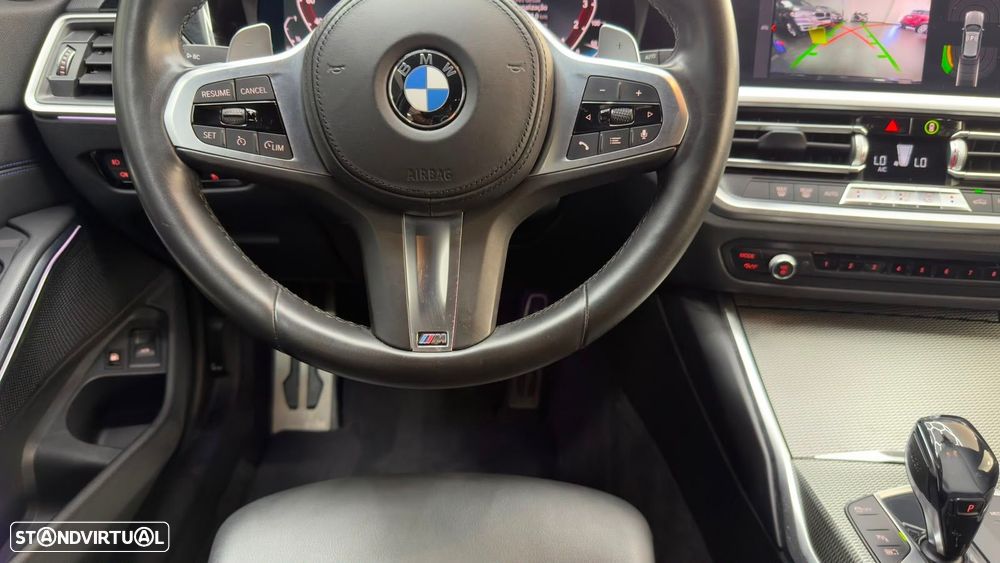 BMW 330 e Pack Desportivo M Pro Auto - 26