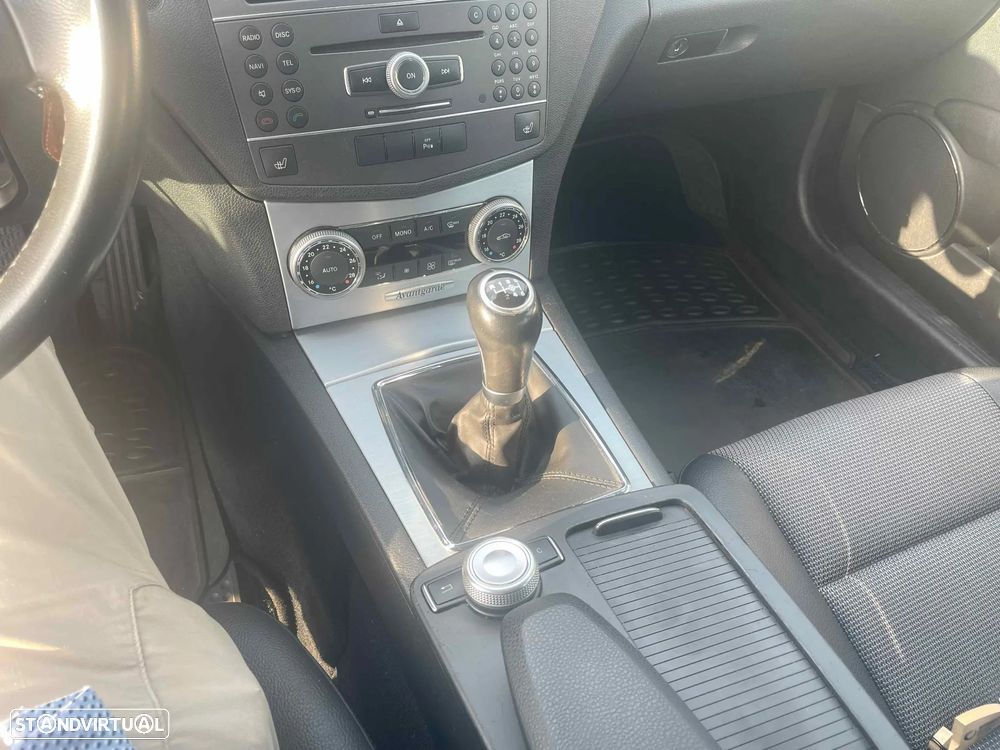 Mercedes-Benz C 220 Station CDI Avantgarde Edition - 26