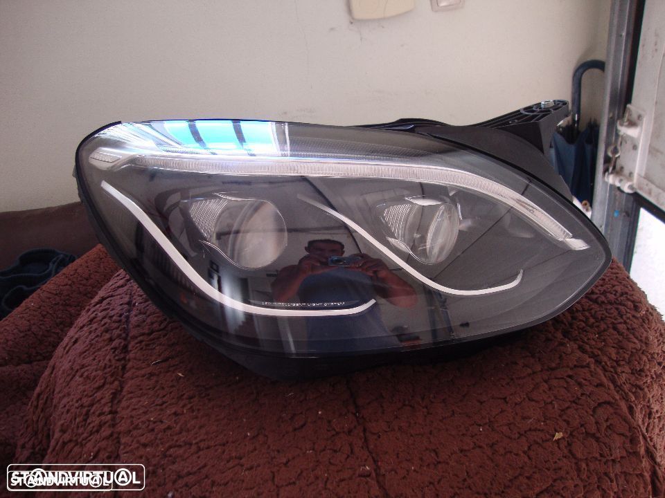 farol direito full Led Mercedes SLC W172 - 1