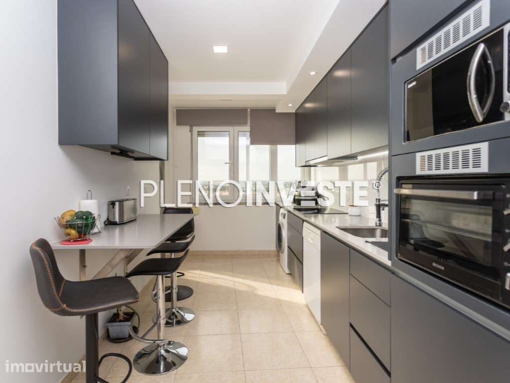 Apartamento T2 junto à estação dos Foros de Amora - Grande imagem: 2/26