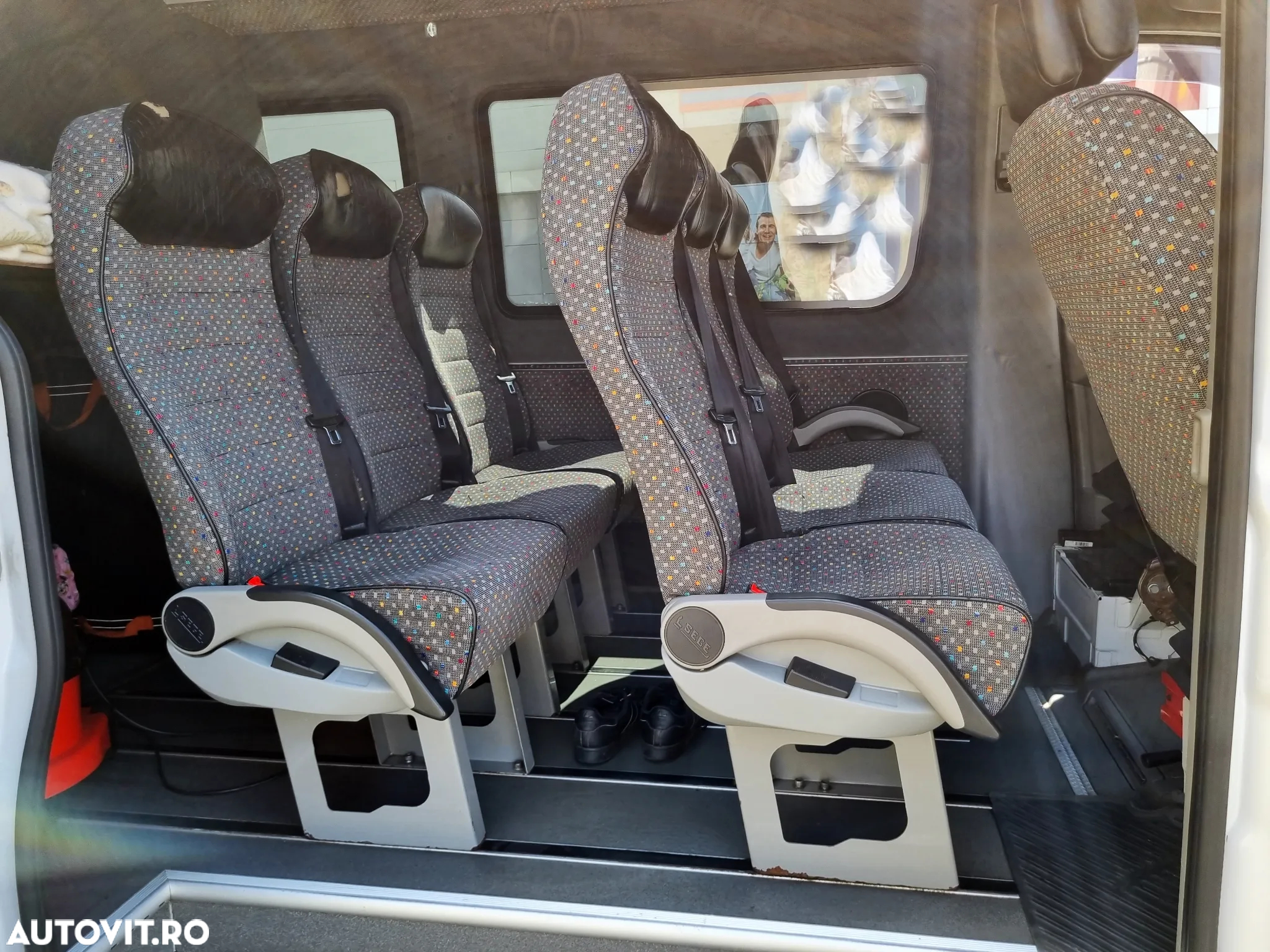 Mercedes-Benz Sprinter - 4