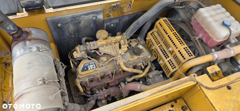 Caterpillar 323E - 17