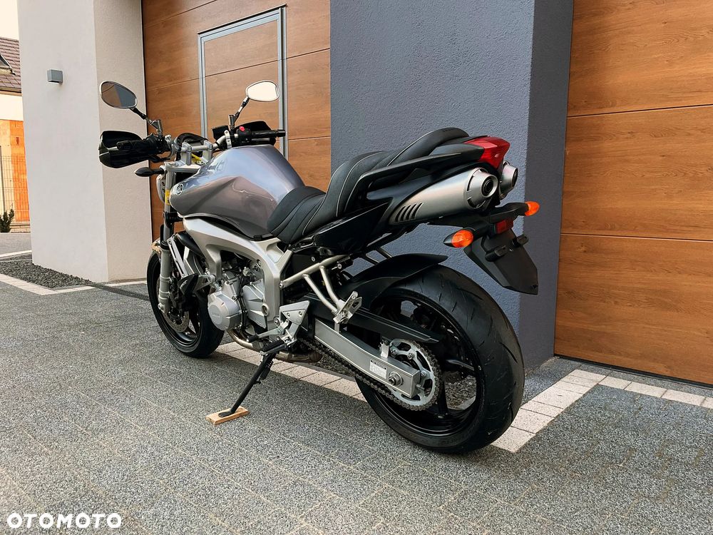Yamaha FZ - 6