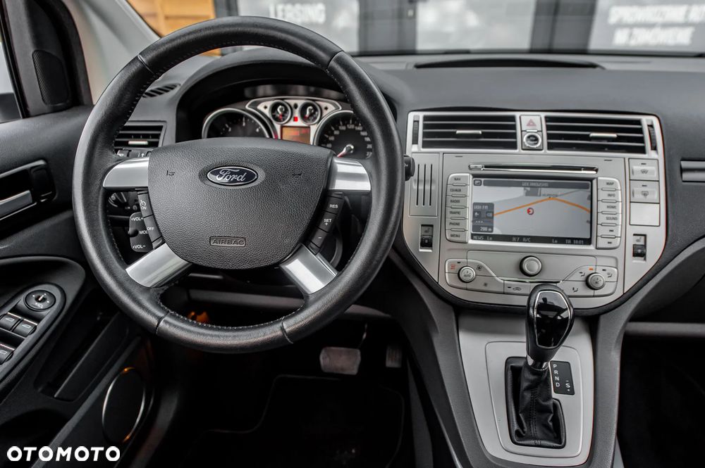 Ford Kuga 2.0 TDCi 4x4 Titanium - 26