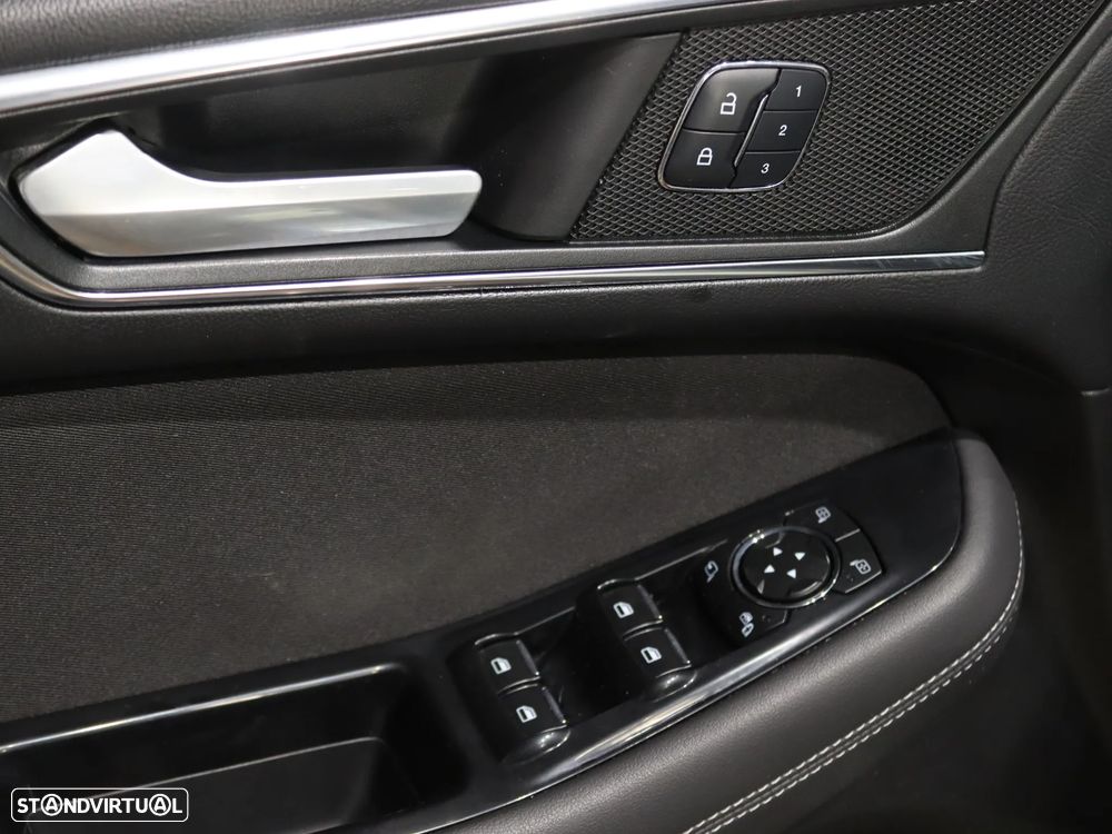 Ford S-Max 2.0 TDCi Titanium - 12