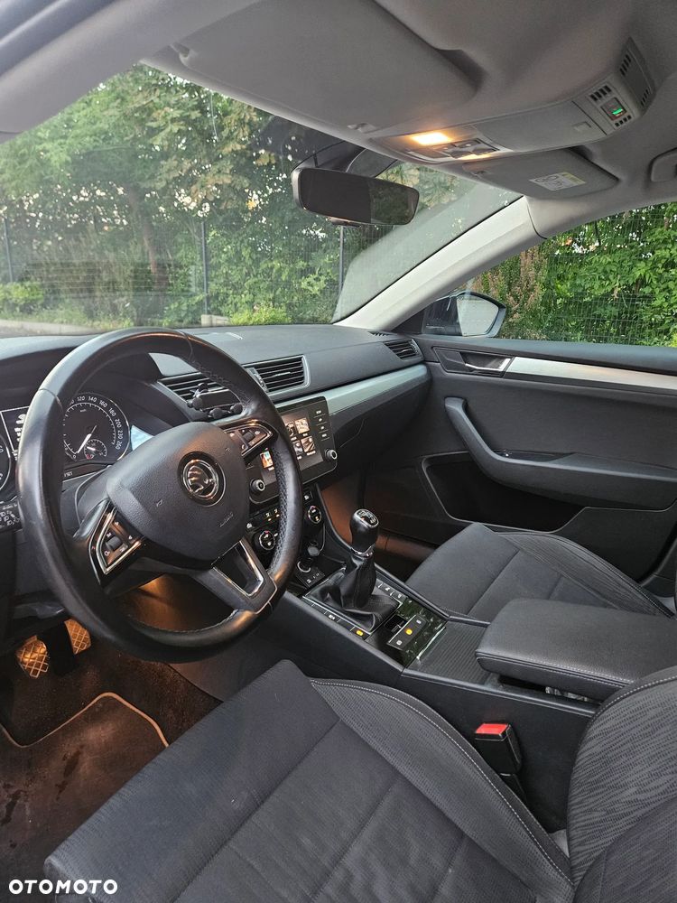 Skoda Superb 2.0 TDI 4x4 Ambition - 7