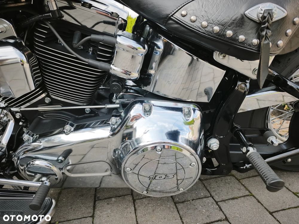 Harley-Davidson Softail Heritage Classic - 16