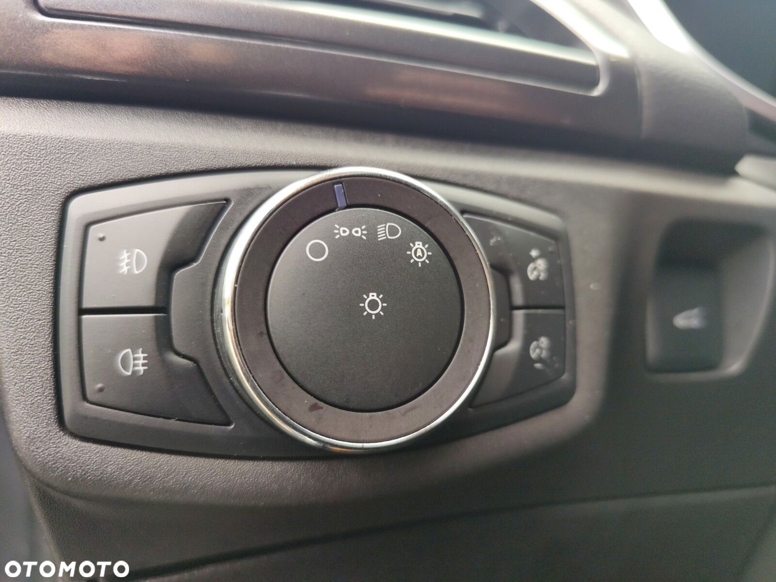 Ford Mondeo - 24