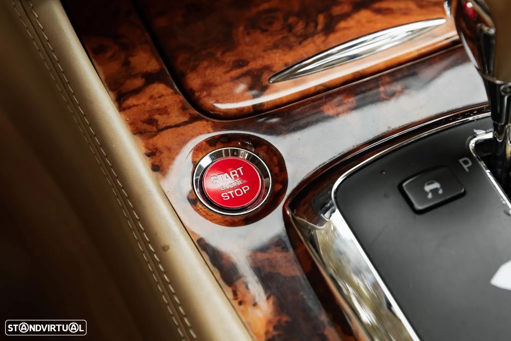 Jaguar XK XK8 Coupe - 22