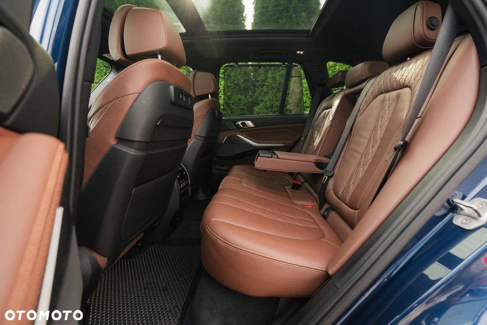 BMW X5 M50i - 13