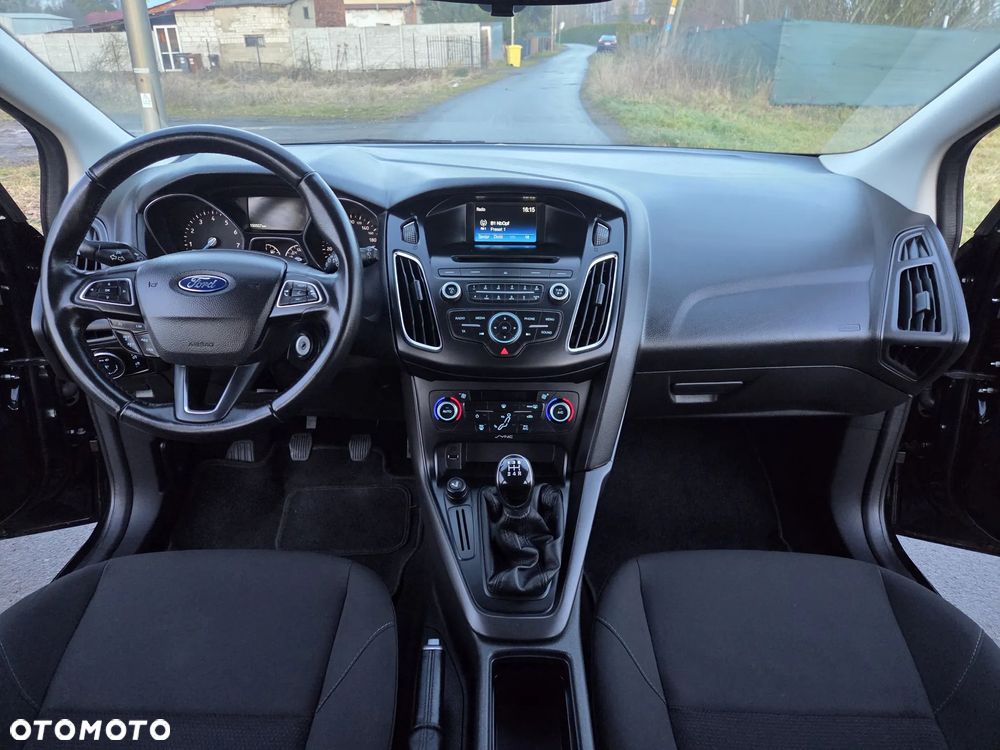 Ford Focus 1.6 SYNC Edition - 14