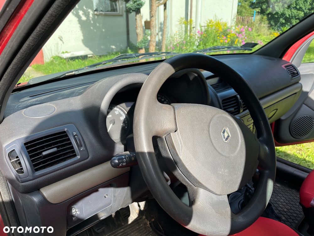 Renault Clio 1.5 dCi Emotion - 6