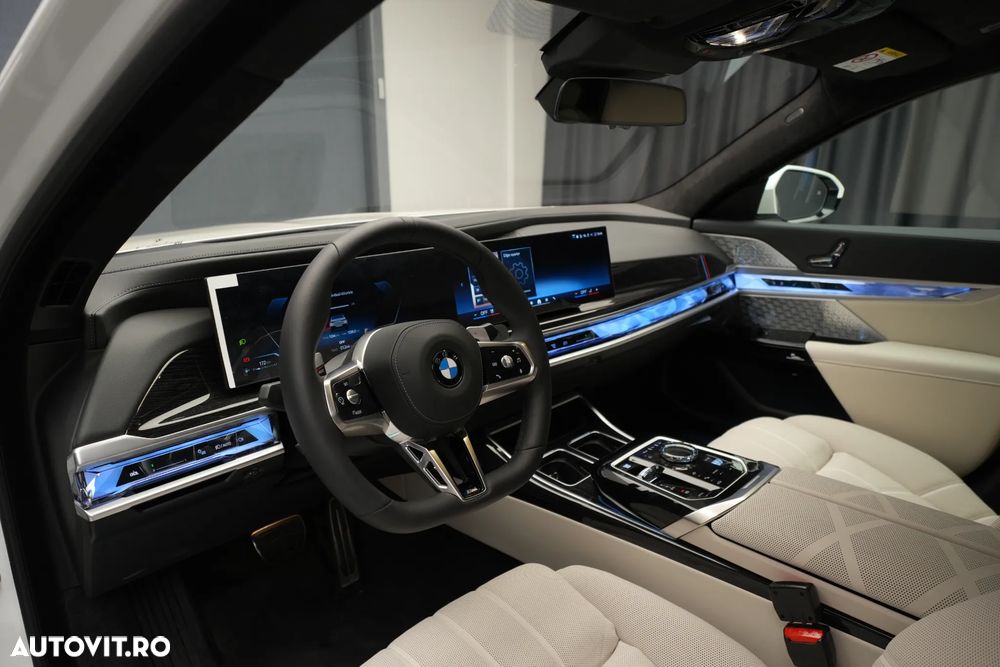 BMW Seria 7 740d xDrive MHEV - 11