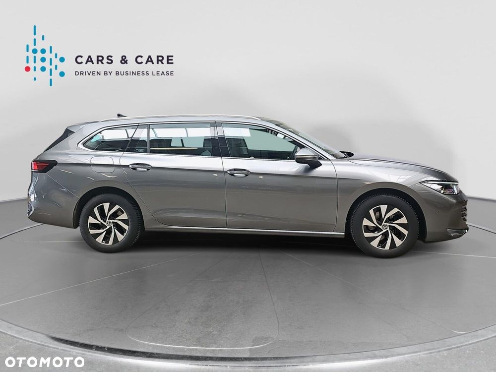 Volkswagen Passat - 20