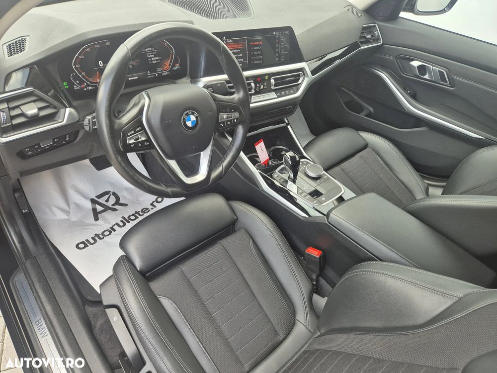 BMW Seria 3 330d xDrive AT MHEV - 9