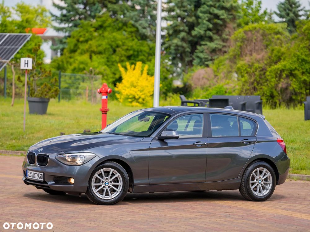 BMW Seria 1 116d Sport Line - 2