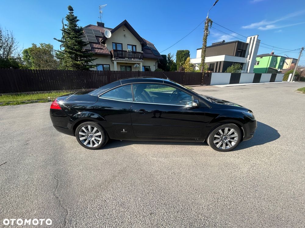 Ford Focus 2.0 16V Sport - 37