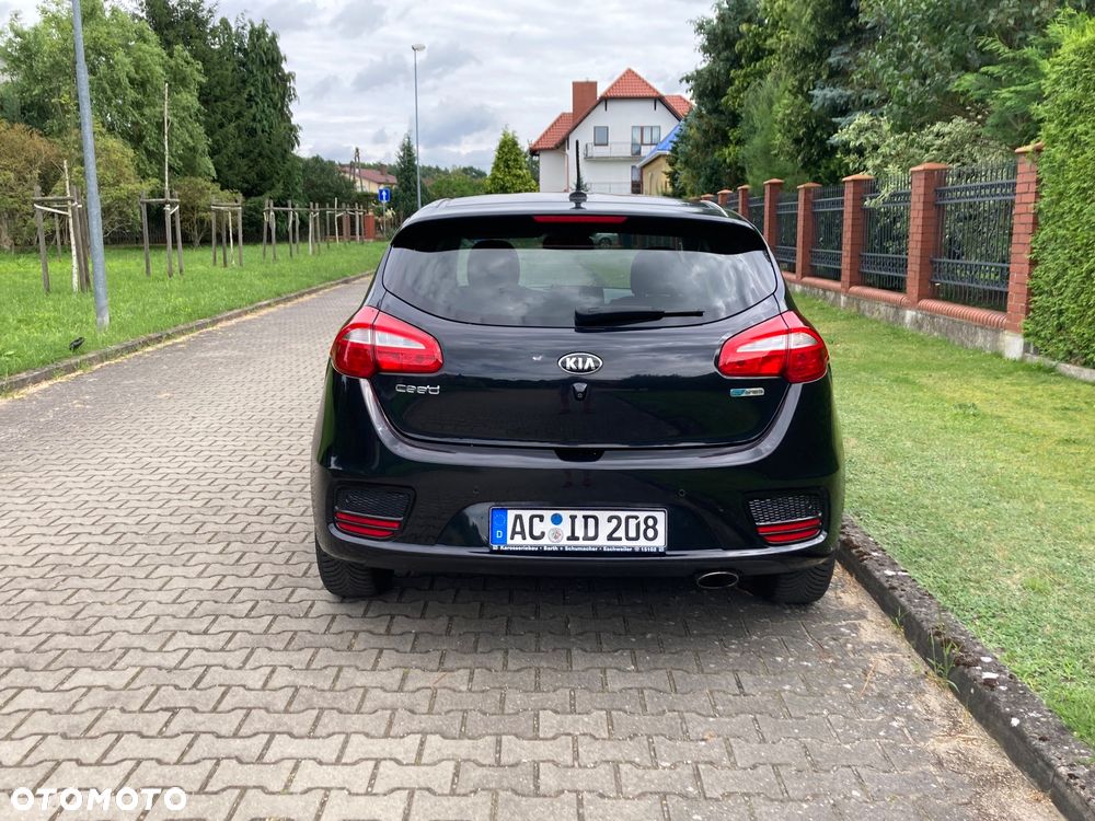 Kia Ceed 1.6 GDI ISG Platinum Edition - 7