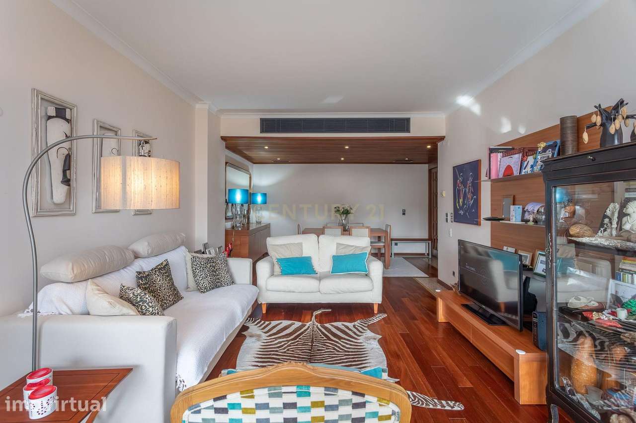 Apartamento T2 com Vista Rio no Parque das Nações - Grande imagem: 2/51