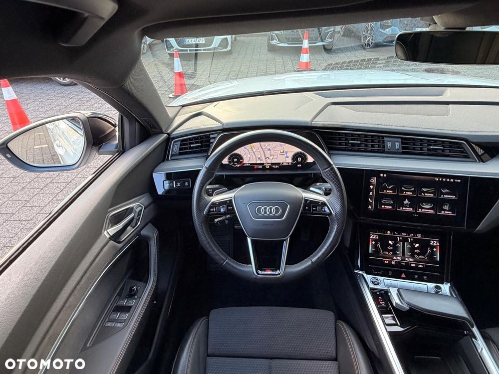Audi e-tron Sportback - 23
