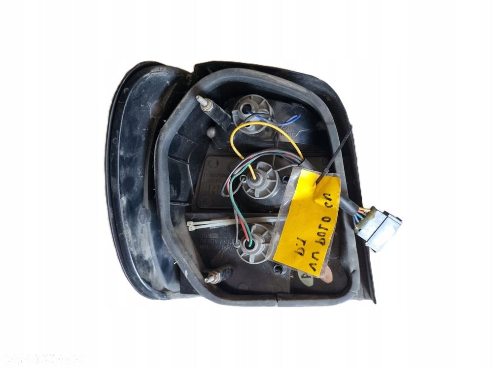 VOLKSWAGEN POLO III 6N 94-01 r. LAMPA PRAWY TYŁ TUNING LED PRAWA TYLNA - 2