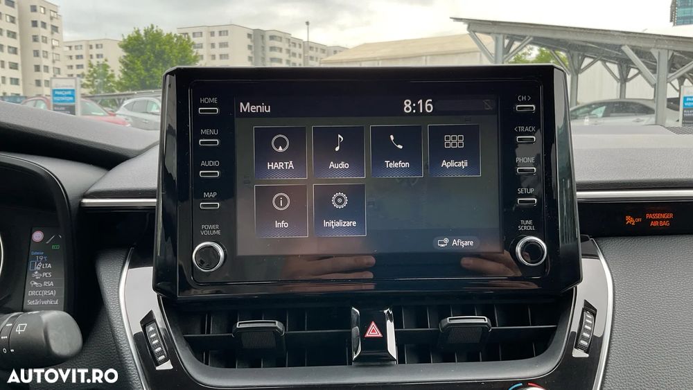 Toyota Corolla 1.8 HSD Dynamic - 29