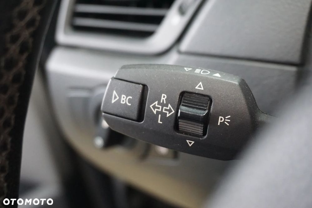 BMW X1 sDrive18d - 35