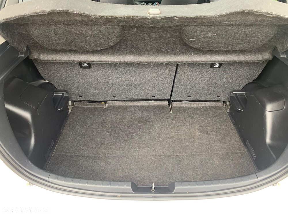 Toyota Yaris 1.5 Active - 7